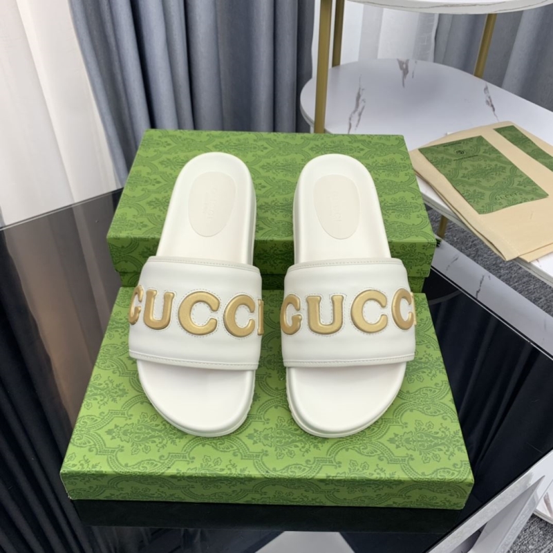 G*u*i slippers